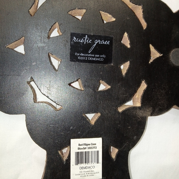 𝅺16" Tall Rust Filigree Wall Cross - Picture 6 of 6